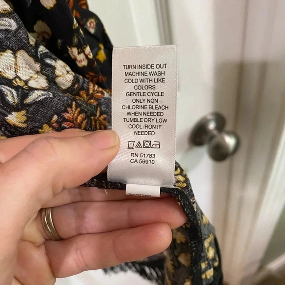 Maurice's NWT Black Brown Paisley Floral Print Kimono Size Small with Fringe - Picture 7 of 11